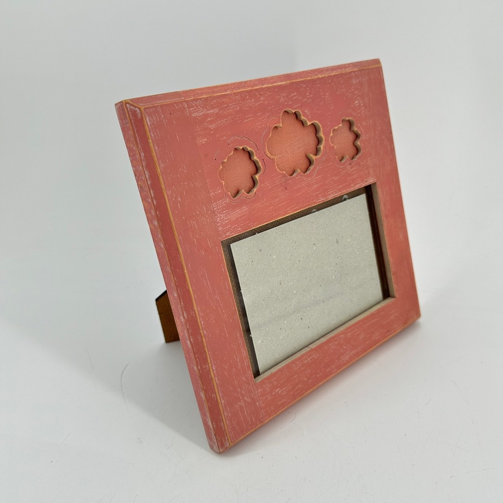 Rustic Distressed Pink Wood 4x6 Picture Frame with Flower Cutouts